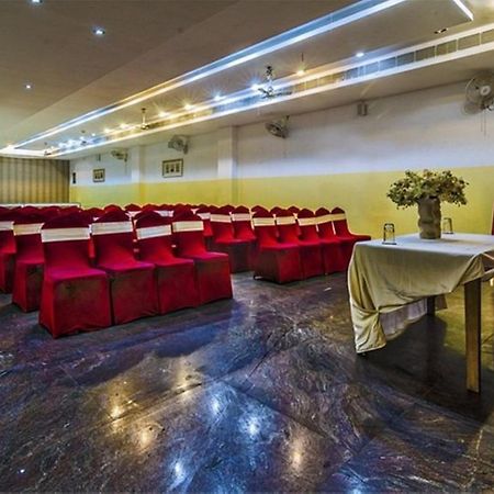 Hotel Akash Sarovar 普鲁利耶 外观 照片