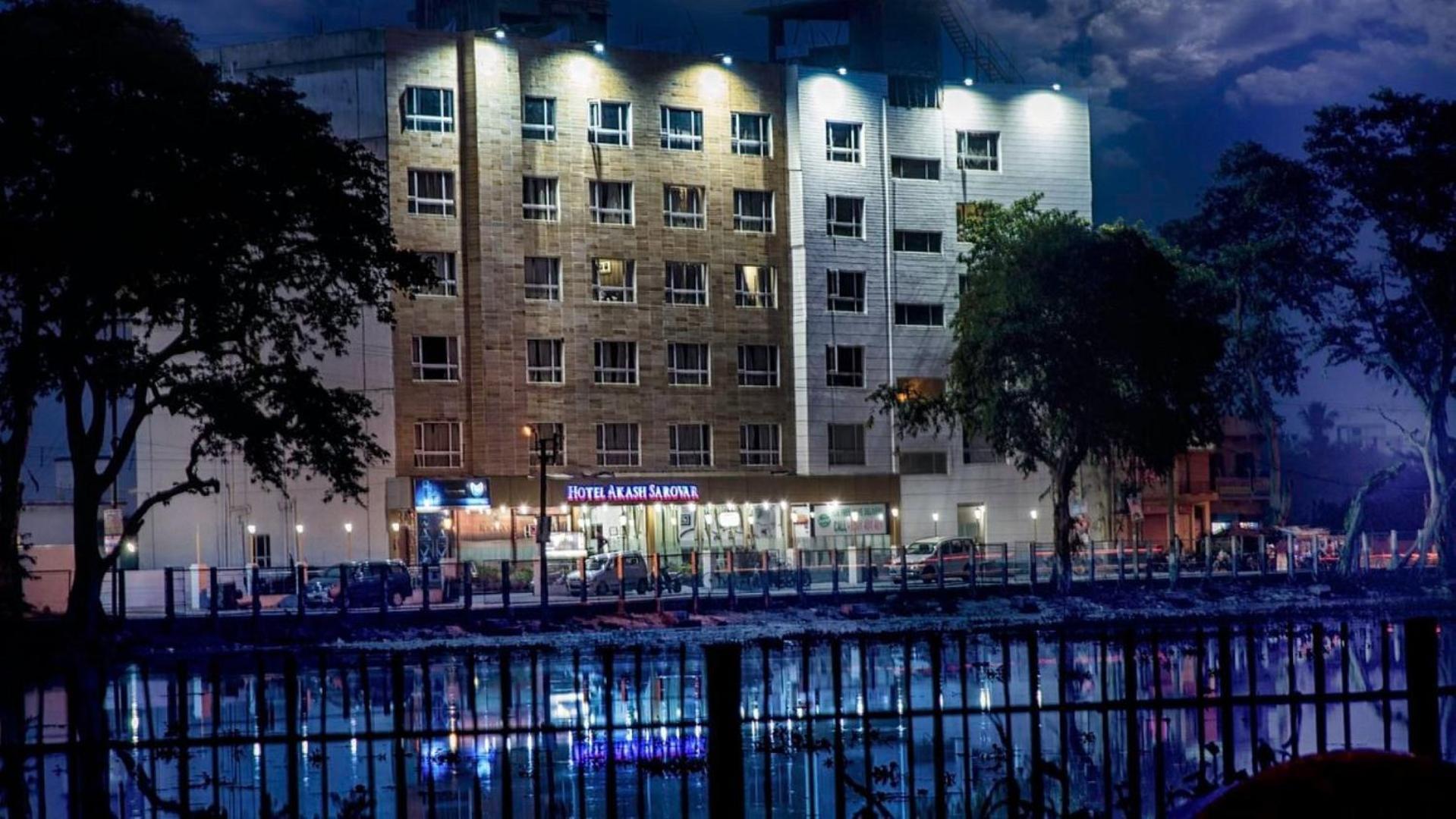 Hotel Akash Sarovar 普鲁利耶 外观 照片