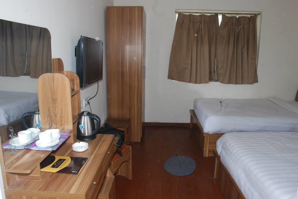 Hotel Akash Sarovar 普鲁利耶 外观 照片