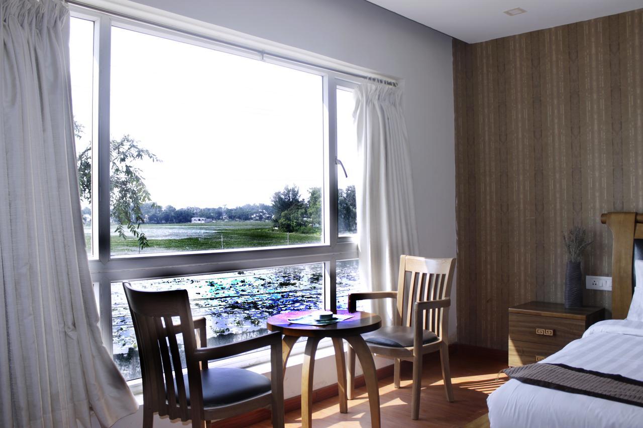 Hotel Akash Sarovar 普鲁利耶 外观 照片
